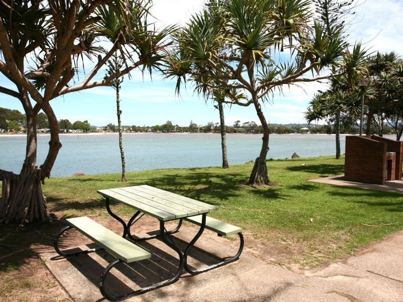 3 Parnoo Avenue, Burleigh Heads QLD 4220