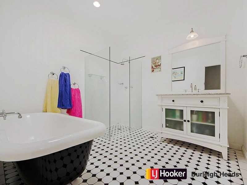 14 Tuesday Dr, Tallebudgera QLD 4228