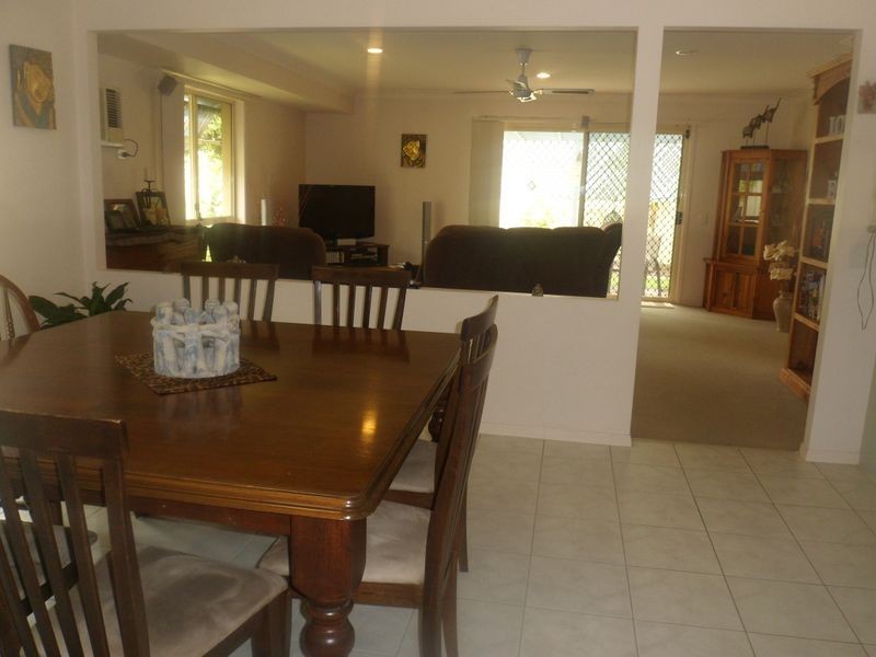 4 St Lucia Ct, Varsity Lakes QLD 4227