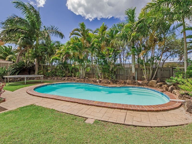 11 Stonyfell Ct, Varsity Lakes QLD 4227