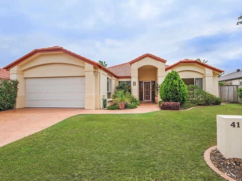 41 Nuthatch St, Burleigh Waters QLD 4220