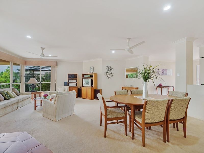 41 Nuthatch St, Burleigh Waters QLD 4220