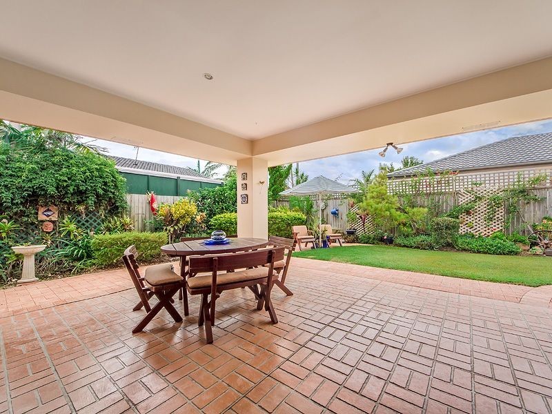 41 Nuthatch St, Burleigh Waters QLD 4220