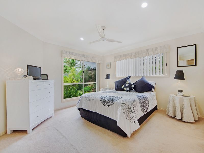 41 Nuthatch St, Burleigh Waters QLD 4220
