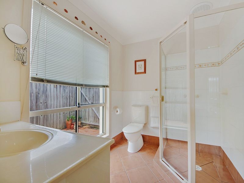 41 Nuthatch St, Burleigh Waters QLD 4220