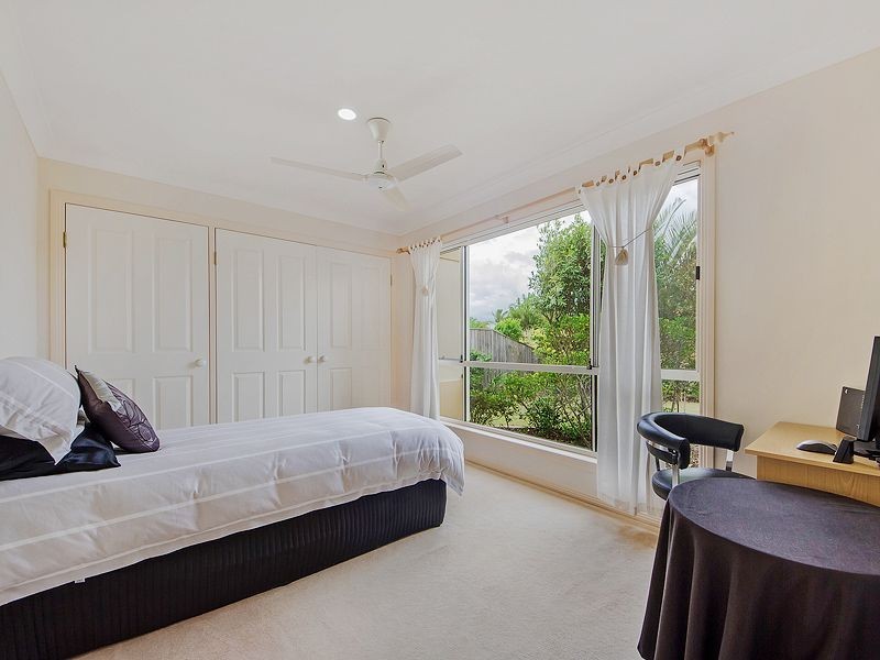 41 Nuthatch St, Burleigh Waters QLD 4220