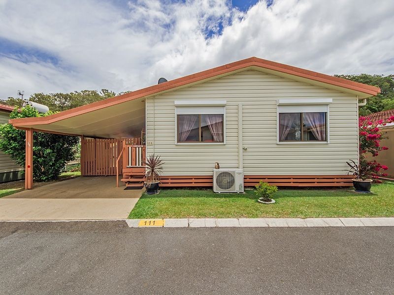 111/3 Township Drive, Burleigh Heads QLD 4220