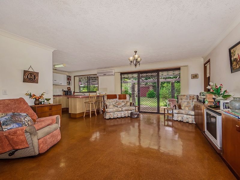 32 Larch St, Tallebudgera QLD 4228