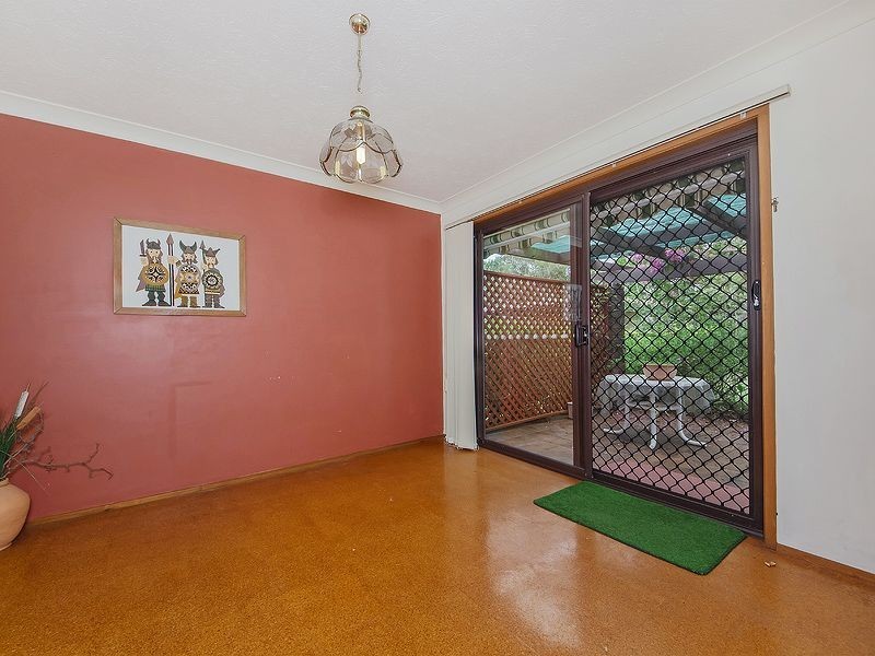 32 Larch St, Tallebudgera QLD 4228