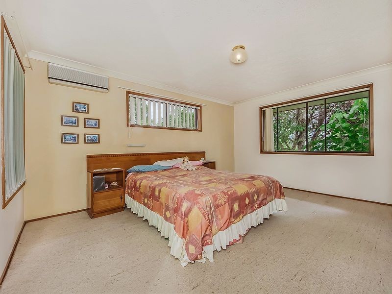 32 Larch St, Tallebudgera QLD 4228