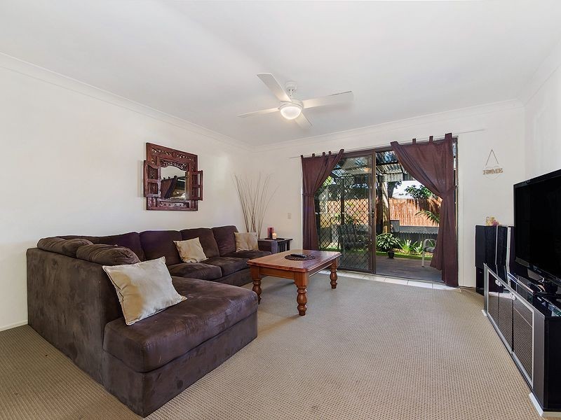 17/5 Galeen Drive, Burleigh Waters QLD 4220