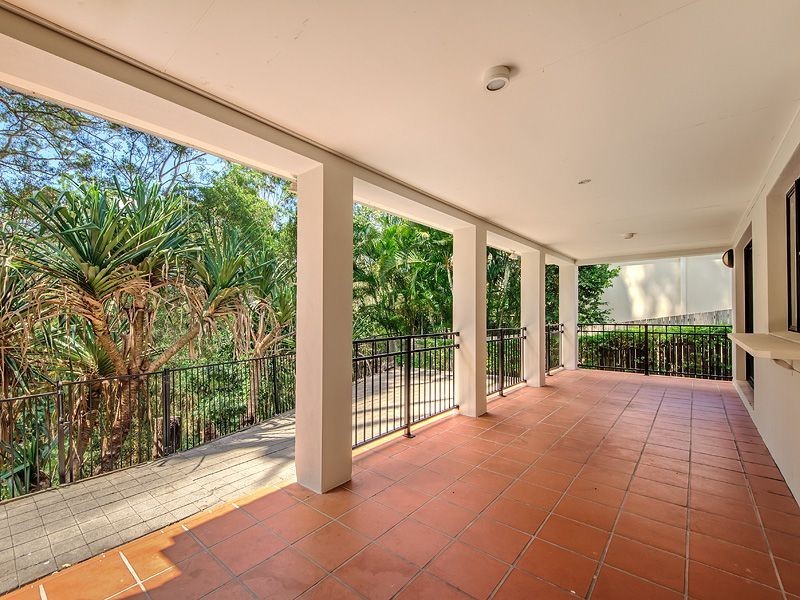 15 Skyline Terrace, Burleigh Heads QLD 4220