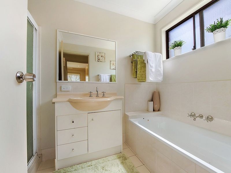 2/44 Mojave Dr, Burleigh Waters QLD 4220