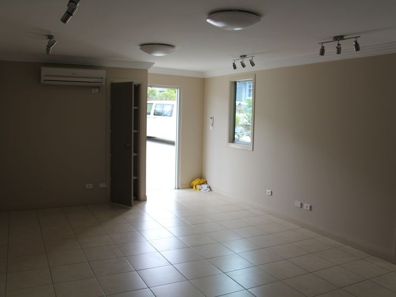 5/2 Calabro Way, Burleigh Heads QLD 4220