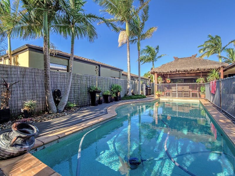18 Tropicana Cct, Burleigh Waters QLD 4220