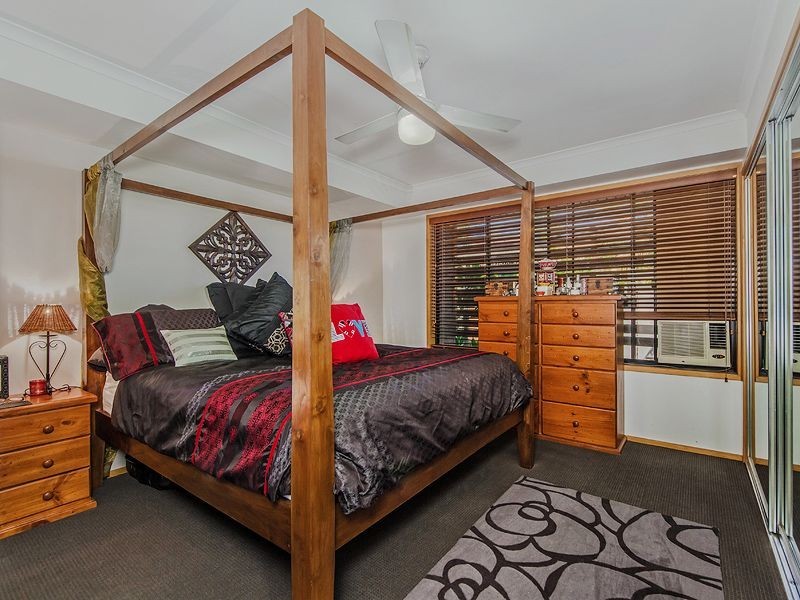 18 Tropicana Cct, Burleigh Waters QLD 4220