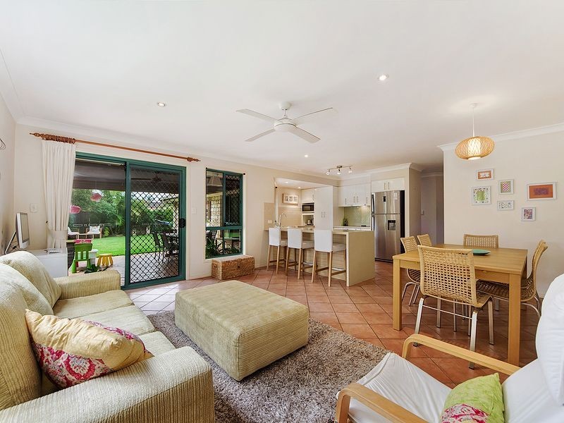 13 Thornleigh Crescent, Varsity Lakes QLD 4227