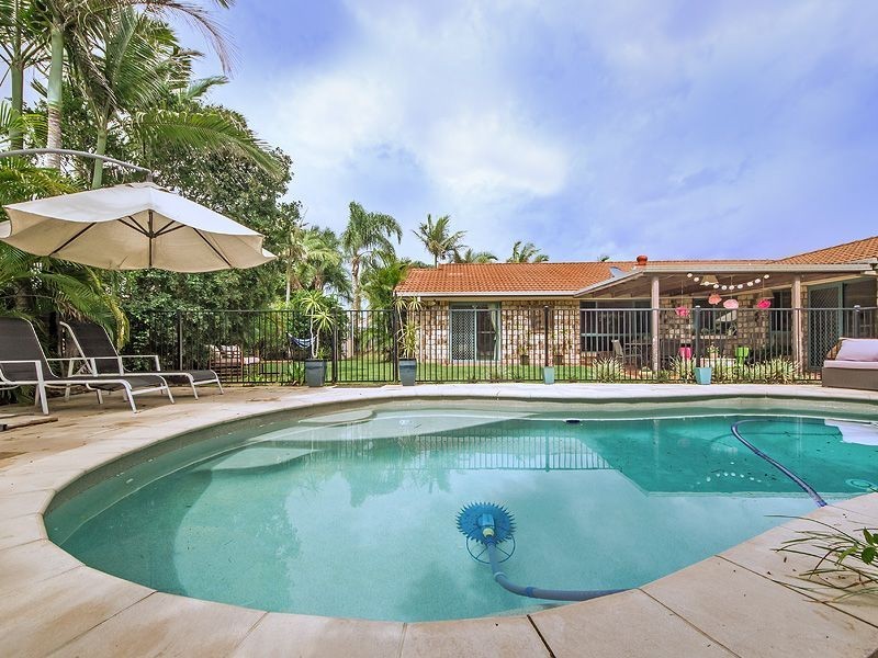 13 Thornleigh Crescent, Varsity Lakes QLD 4227