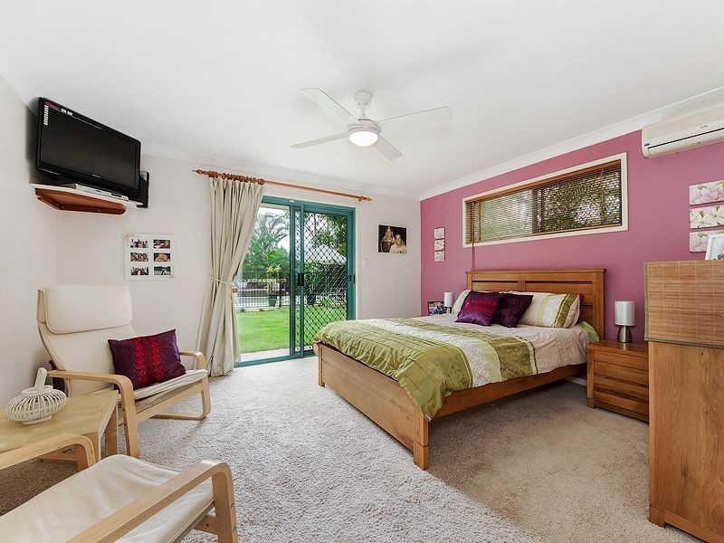 13 Thornleigh Crescent, Varsity Lakes QLD 4227