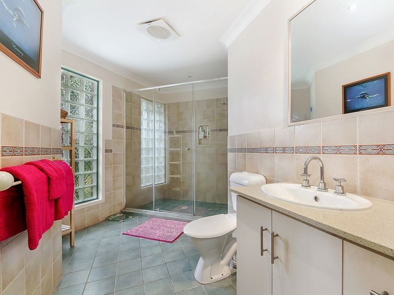 13 Thornleigh Crescent, Varsity Lakes QLD 4227