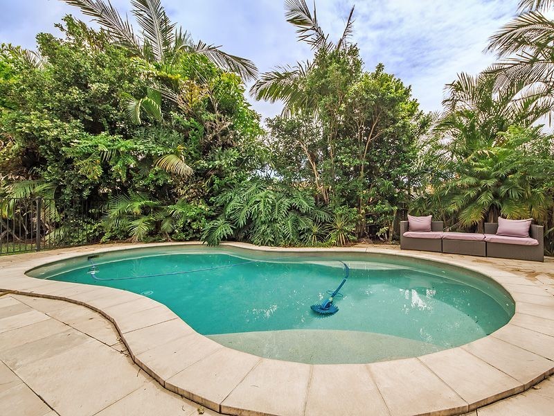13 Thornleigh Crescent, Varsity Lakes QLD 4227
