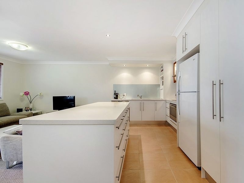 10/266 The Esplanade, Miami QLD 4220