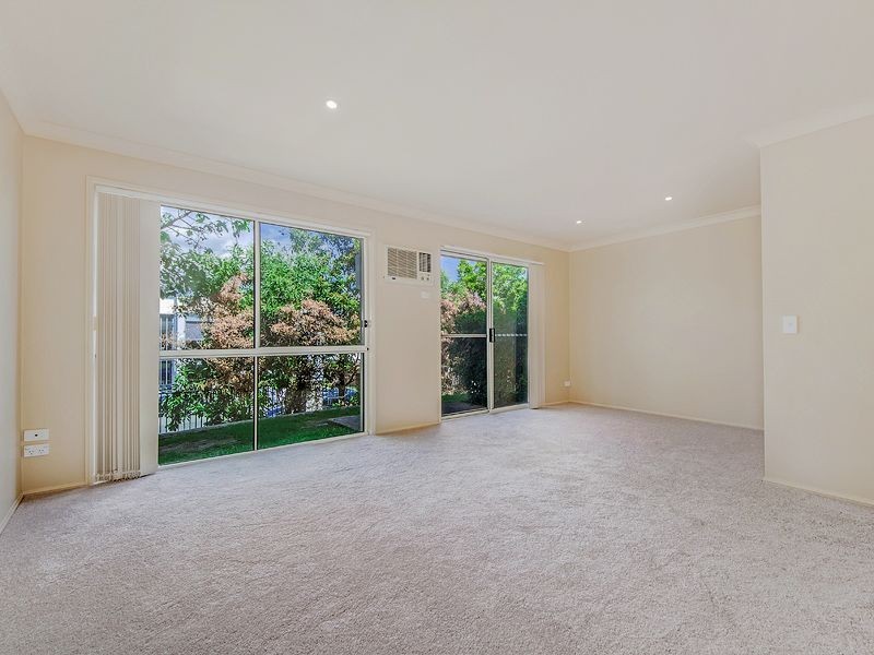 4/97 Eugaree Street, Southport QLD 4215