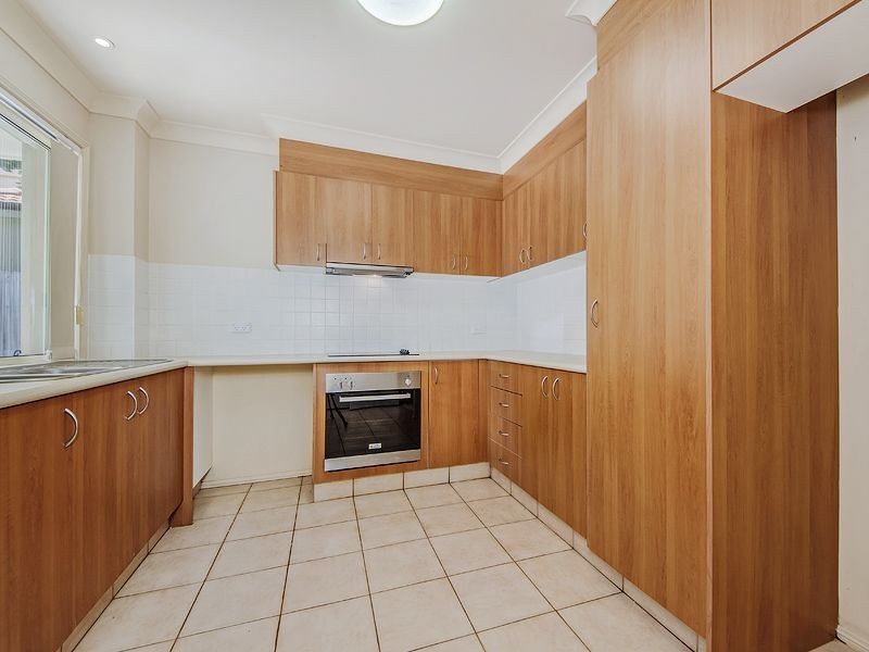 4/97 Eugaree Street, Southport QLD 4215