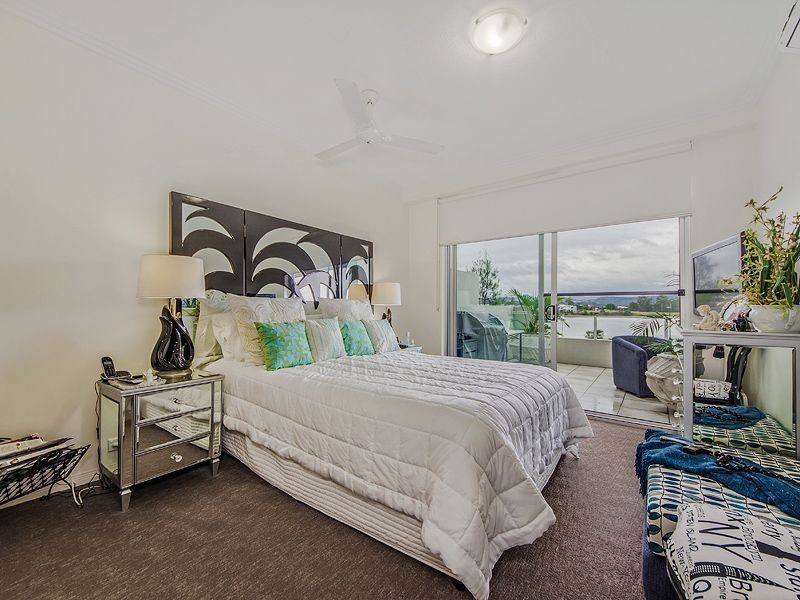 6/1 Lakefront Crescent, Varsity Lakes QLD 4227