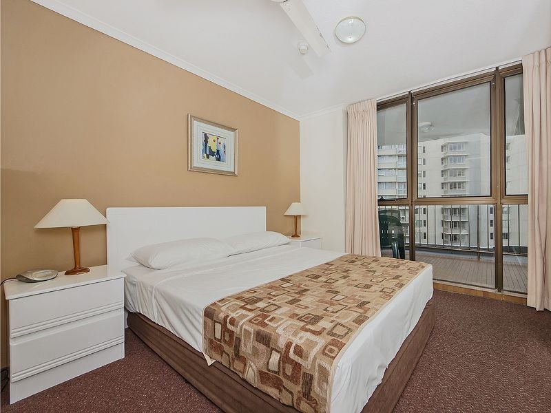 1002/1855 Gold Coast Highway, Burleigh Heads QLD 4220