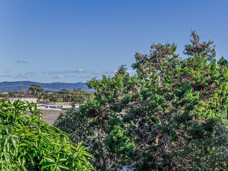 24/1880 Gold Coast Highway, Burleigh Heads QLD 4220