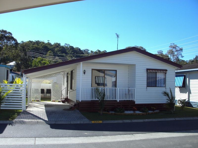 101/3 Township Drive, Burleigh Heads QLD 4220