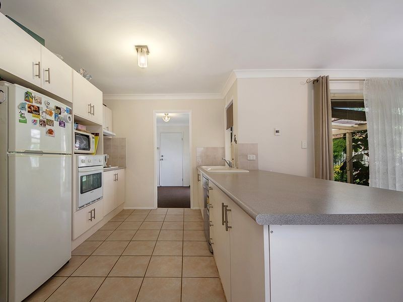 39 Galeen Dr, Burleigh Waters QLD 4220