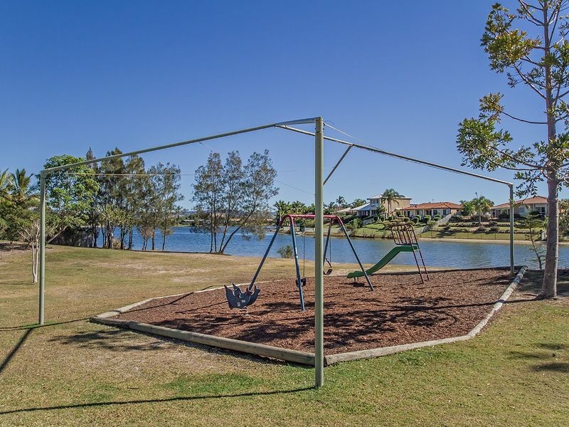 39 Galeen Dr, Burleigh Waters QLD 4220