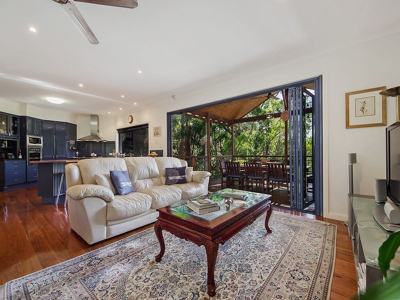 19 Pine Valley Dr, Robina QLD 4226