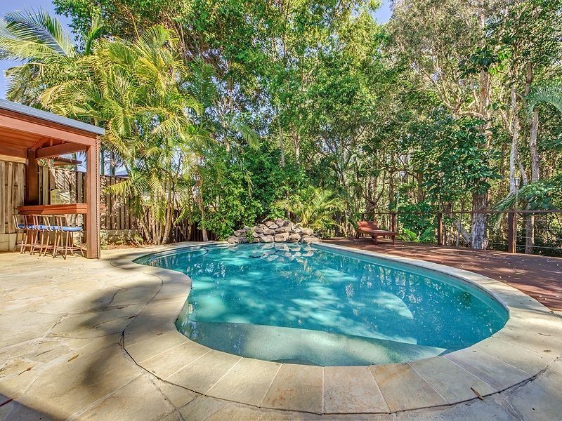 19 Pine Valley Dr, Robina QLD 4226