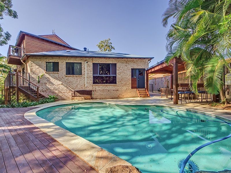 19 Pine Valley Dr, Robina QLD 4226