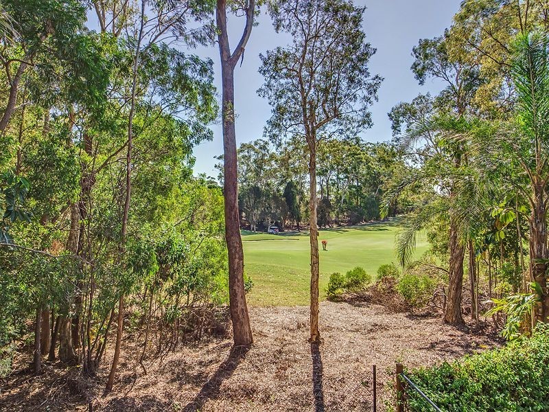 19 Pine Valley Dr, Robina QLD 4226