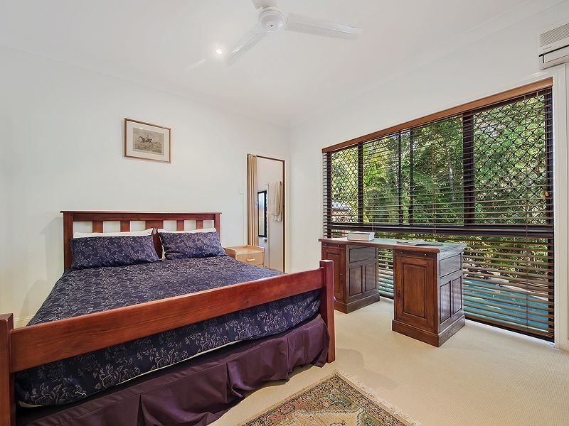 19 Pine Valley Dr, Robina QLD 4226