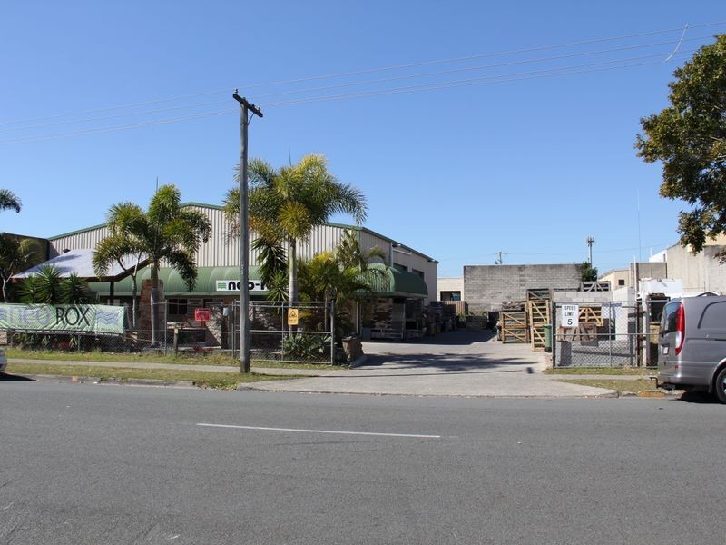 13 Ozone Parade, Miami QLD 4220