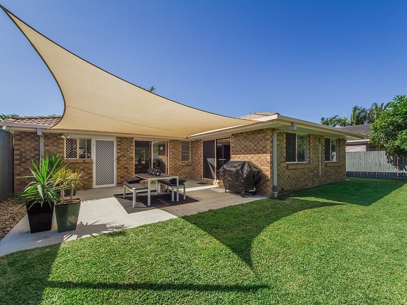 56 Southlake Dr, Varsity Lakes QLD 4227