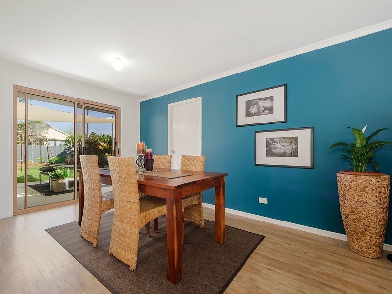 56 Southlake Dr, Varsity Lakes QLD 4227