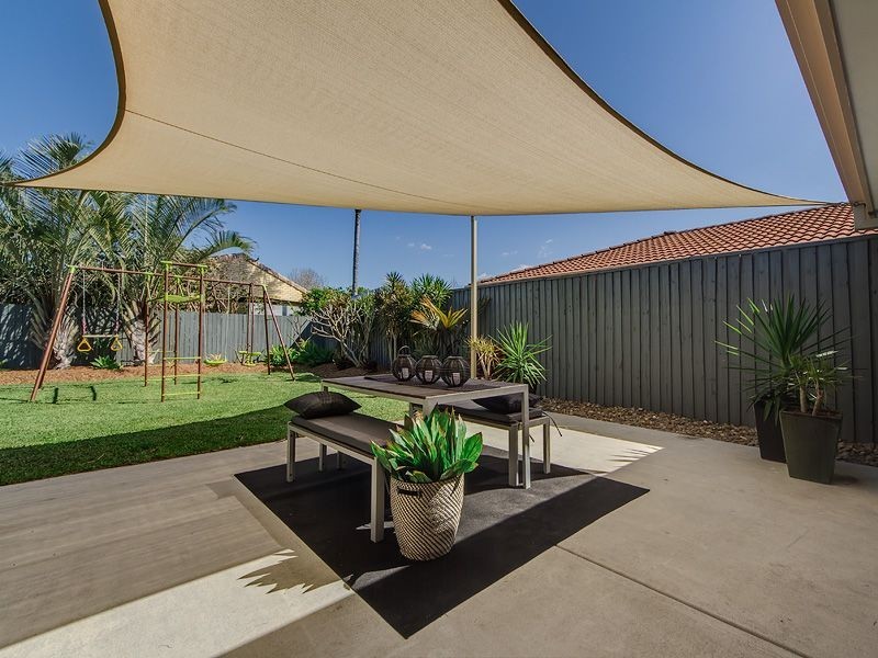 56 Southlake Dr, Varsity Lakes QLD 4227