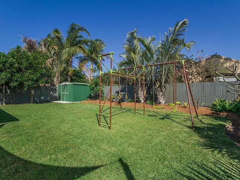 56 Southlake Dr, Varsity Lakes QLD 4227