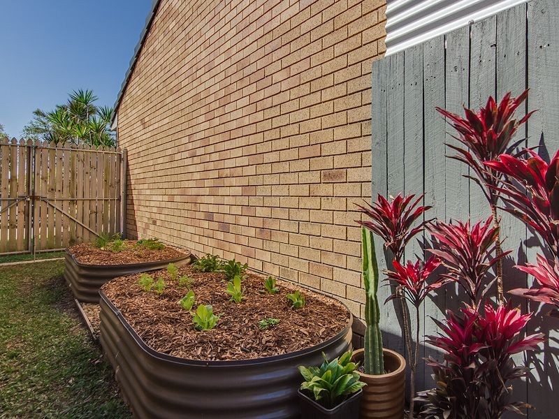 56 Southlake Dr, Varsity Lakes QLD 4227