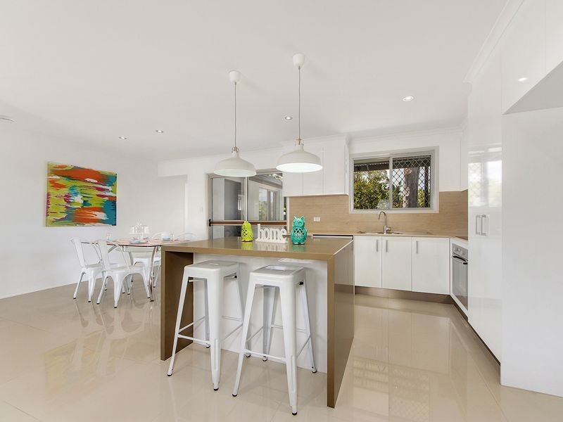 5 Viburnum St, Varsity Lakes QLD 4227