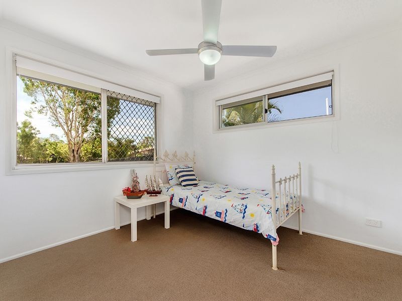 5 Viburnum St, Varsity Lakes QLD 4227