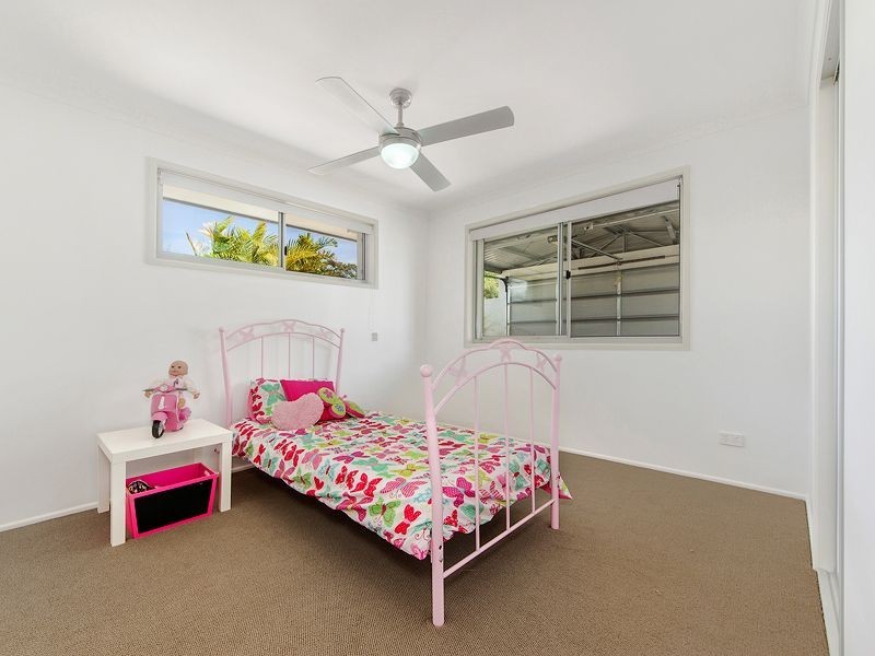 5 Viburnum St, Varsity Lakes QLD 4227