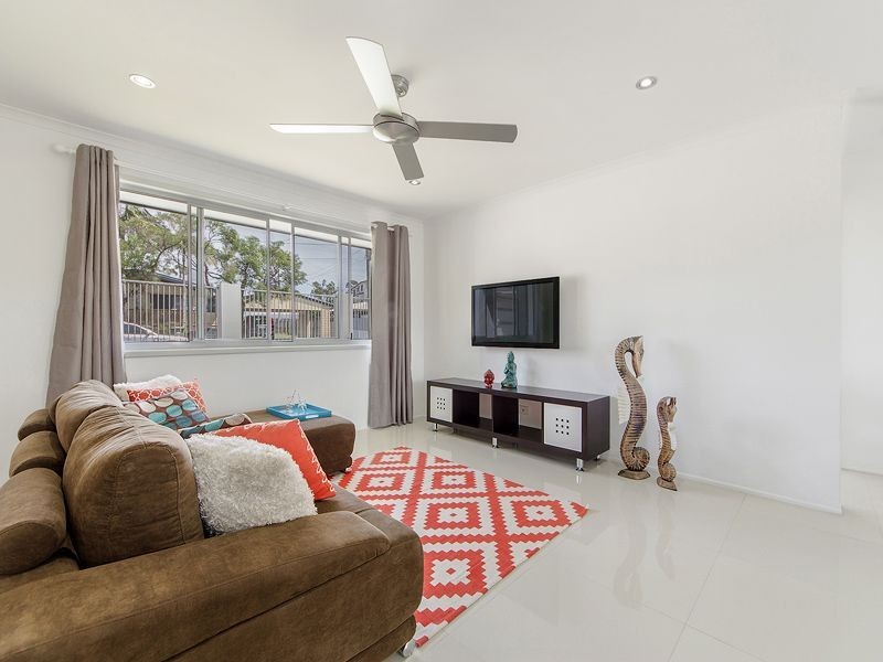 5 Viburnum St, Varsity Lakes QLD 4227