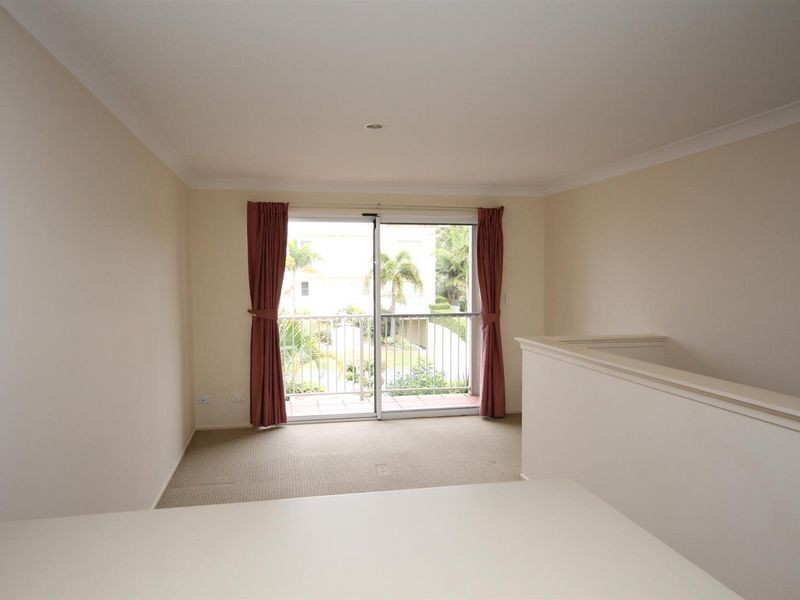 3/7 Sunset Boulevard, Surfers Paradise QLD 4217